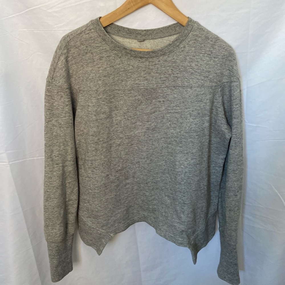 Uniqlo sweatshirt novelty hem